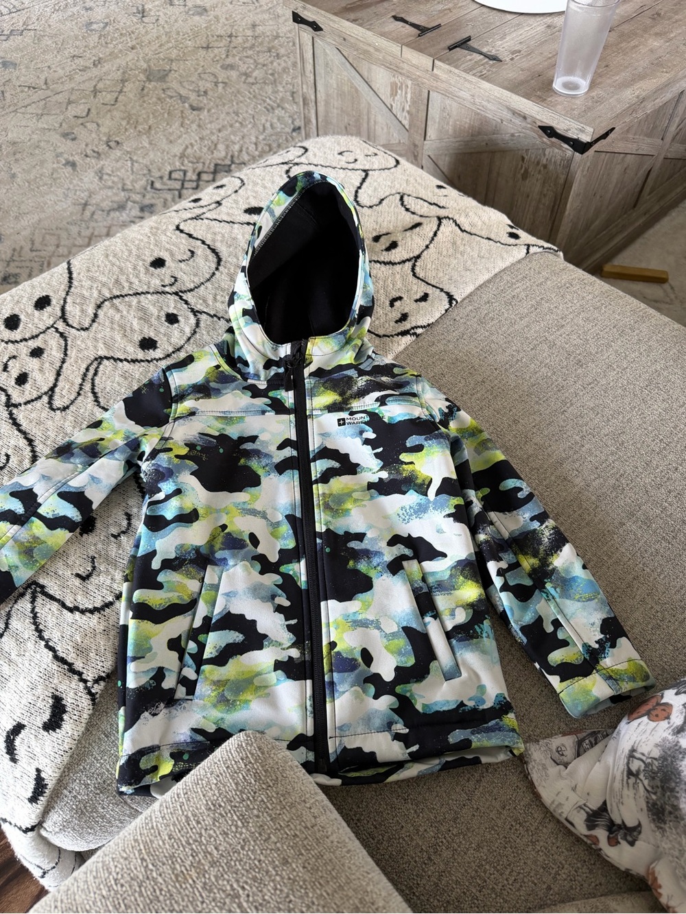 Kids Hooded Camouflage Rain Jacket in Black, White & Green